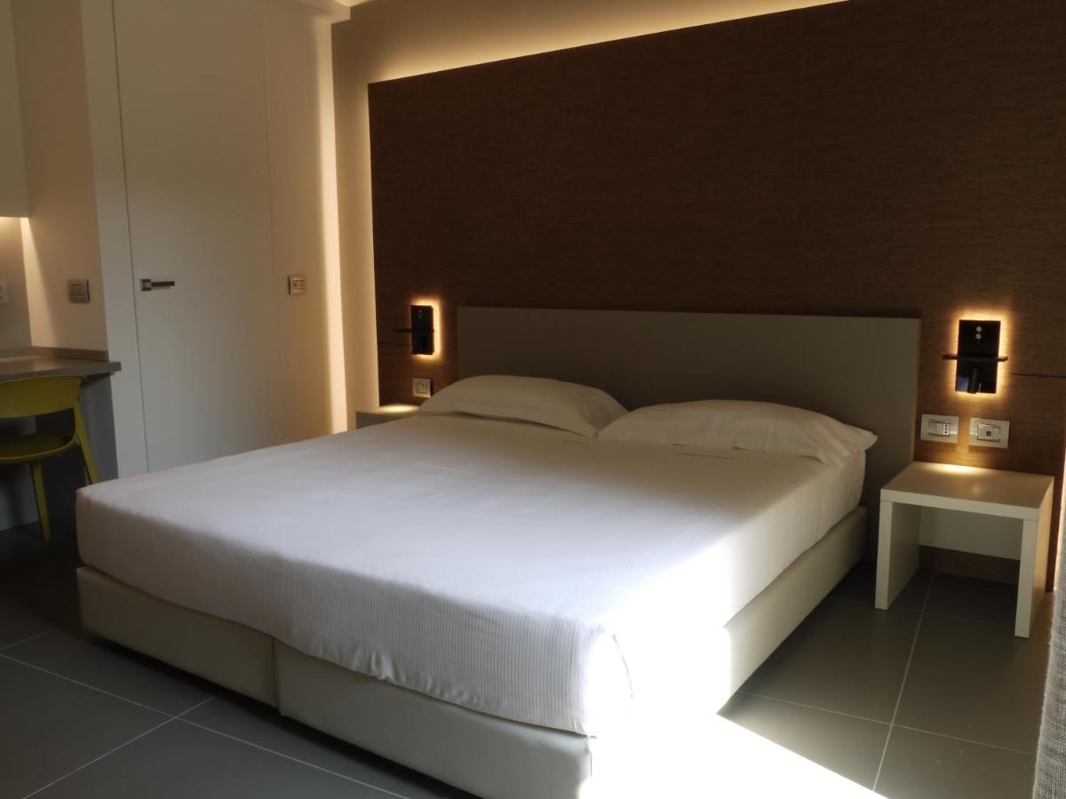 Rb Del Teatro&Apartaments イーモラ エクステリア 写真