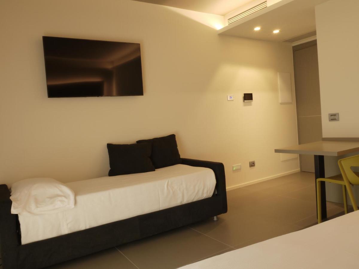 Rb Del Teatro&Apartaments イーモラ エクステリア 写真