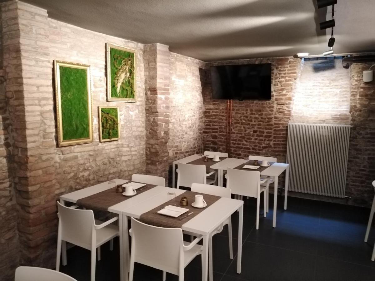 Rb Del Teatro&Apartaments イーモラ エクステリア 写真