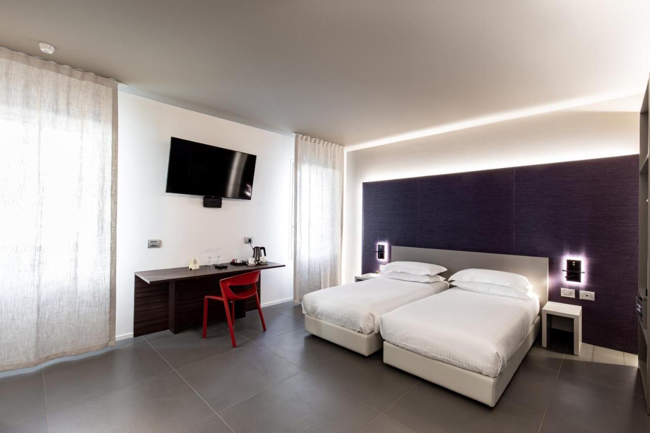 Rb Del Teatro&Apartaments イーモラ エクステリア 写真
